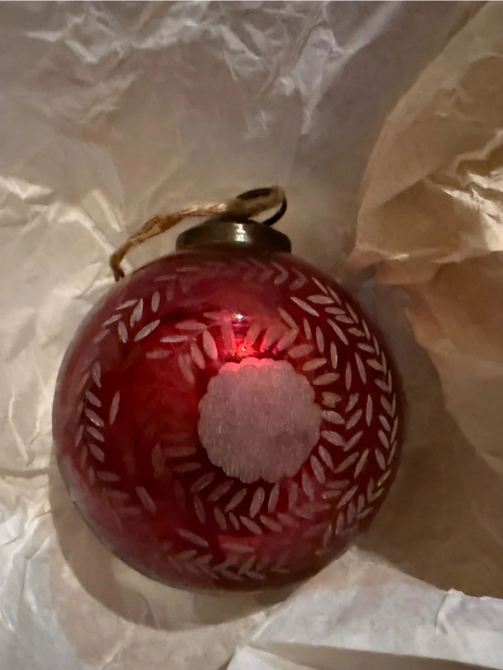 New Set of 4 Pottery Barn Etched Mercury Glass Christmas Tree Ornaments, Red, 4”